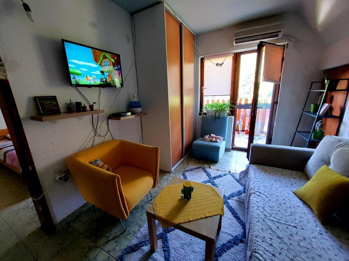 Incredible Apartment With A Mountain View - Matka Üsküp Dış mekan fotoğraf
