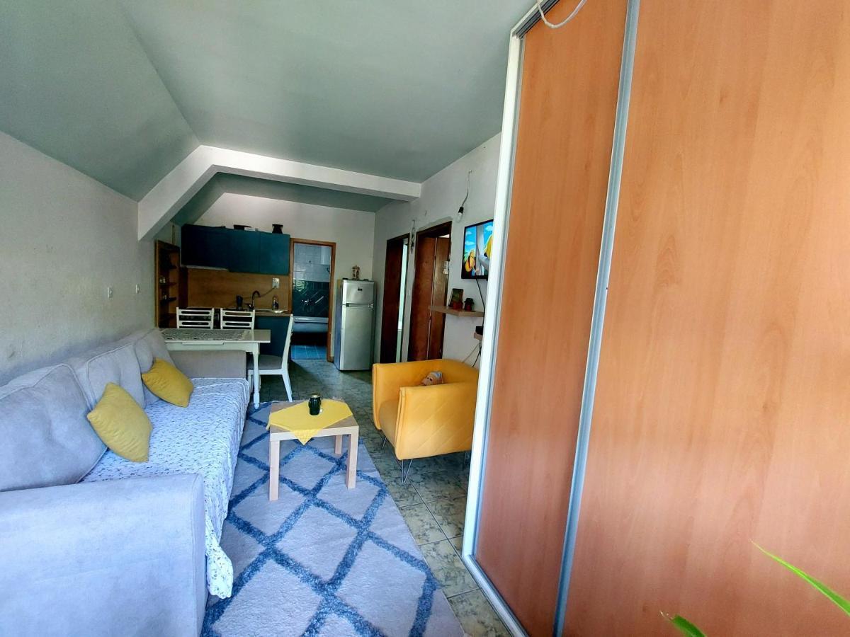 Incredible Apartment With A Mountain View - Matka Üsküp Dış mekan fotoğraf