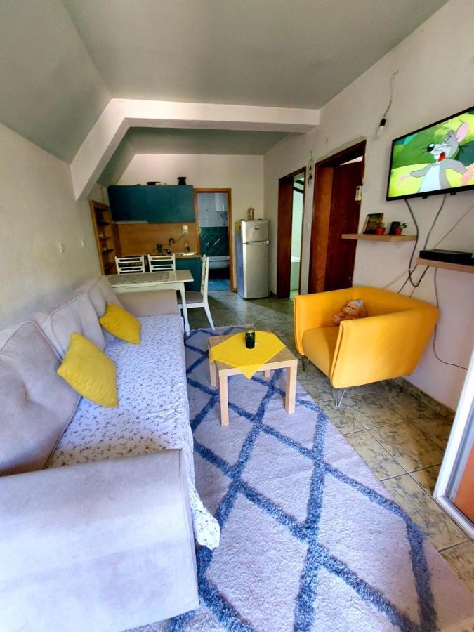 Incredible Apartment With A Mountain View - Matka Üsküp Dış mekan fotoğraf