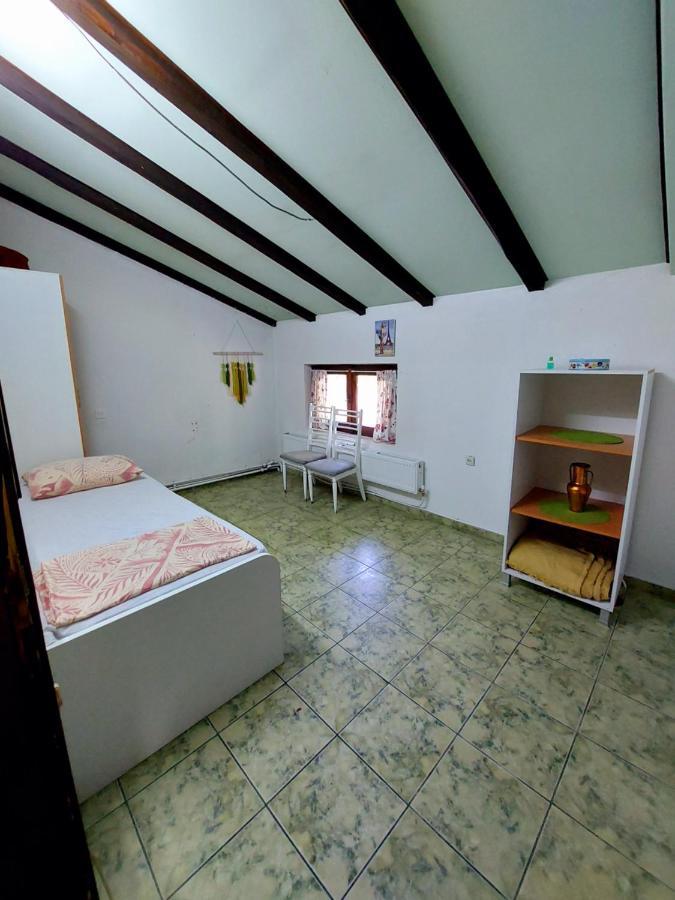 Incredible Apartment With A Mountain View - Matka Üsküp Dış mekan fotoğraf